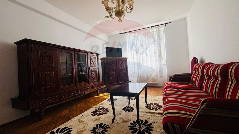Apartament cu 2 camere de închiriat- Bulevardul Mamaia