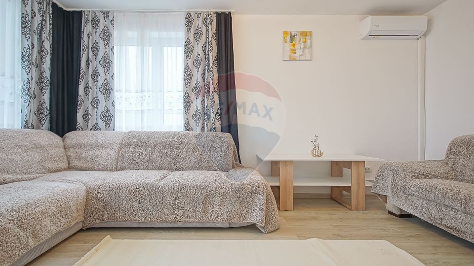 2 room Apartment for rent, Tractorul area