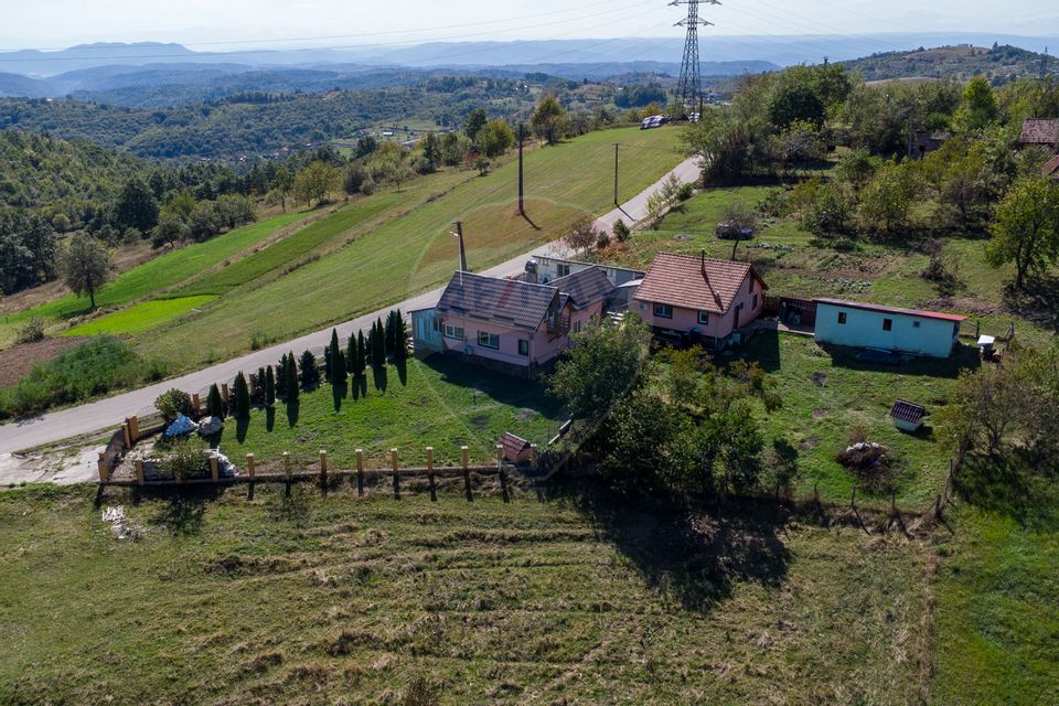 Casă / Vilă noua in Luncoiu de Jos, jud. Hunedoara