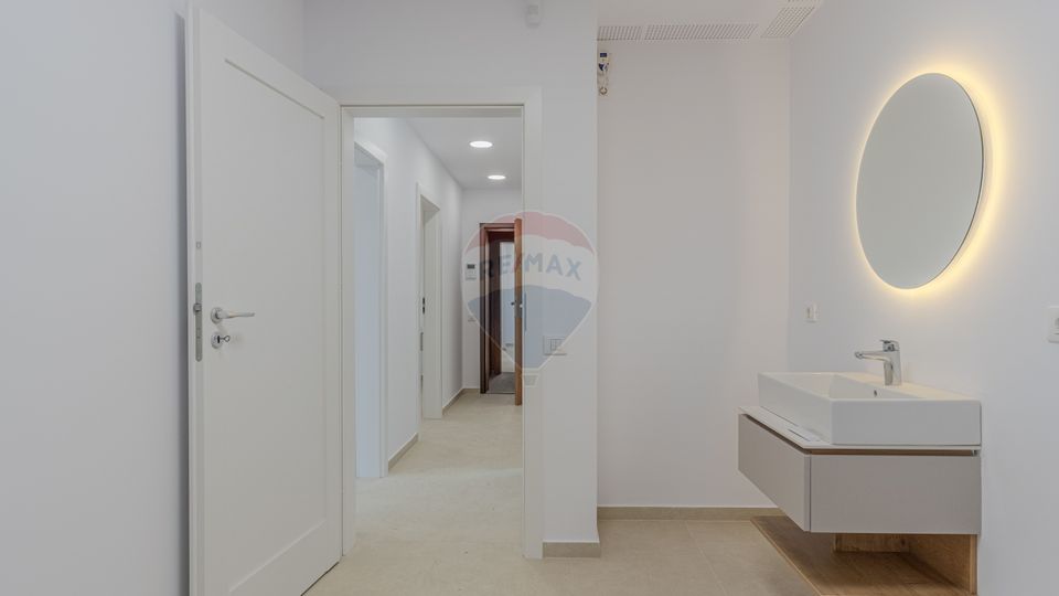 Clinica medicala-9 cabinete- URBAN PLAZA - bloc 15 parter!