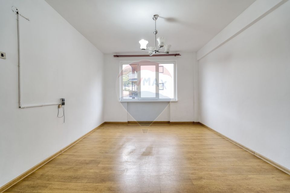 REZERVAT ! Apartament cu 2 camere de vânzare în zona 15 Noiembrie