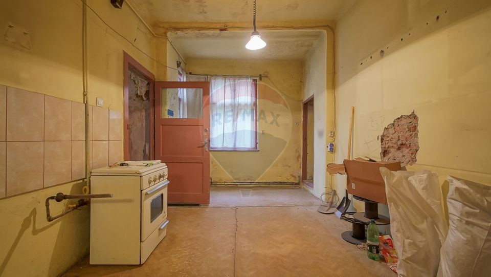 10 room House / Villa for sale, Brasovul Vechi area