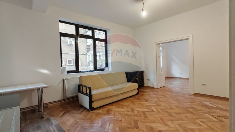 Spatiu de birou de inchiriat zona Domenii - apt cu 3 camere