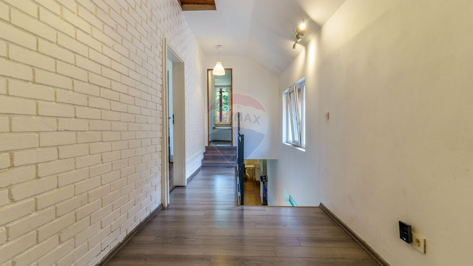 Casă lângă Campusul Hașdeu/UMF- Ideală pentru locuințǎ sau investiție!