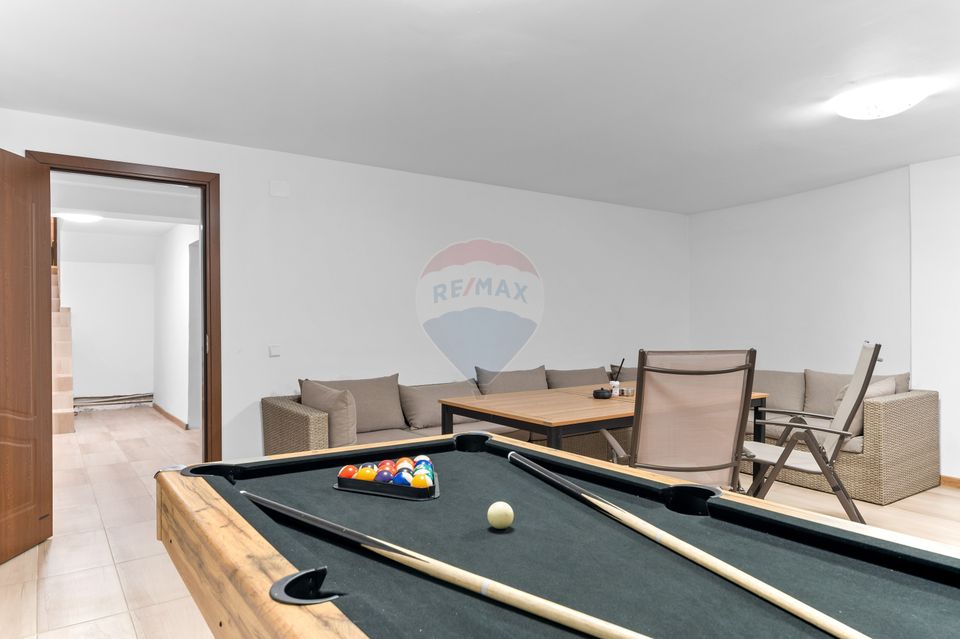 DE VANZARE  Vila cu piscina Zona Colentina