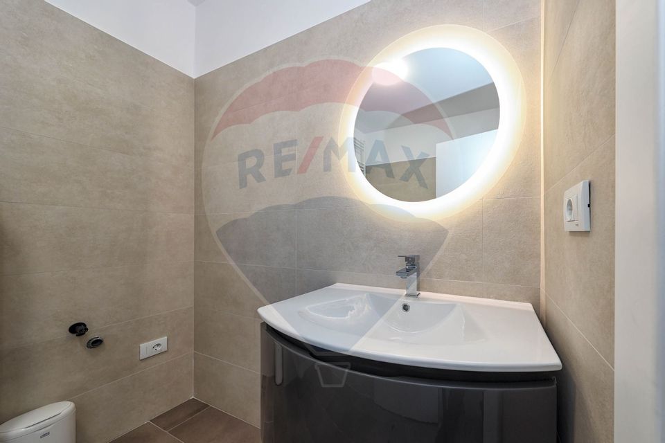 Apartament nou, modern, curte proprie si terasa