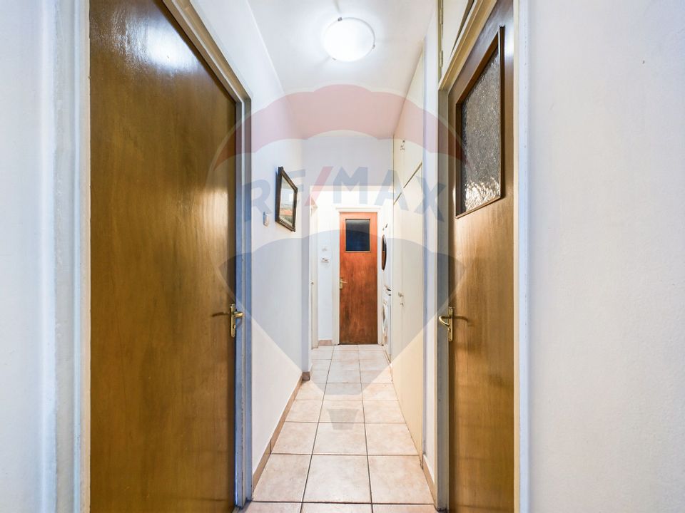 Apartament cu 3 camere de închiriat în zona Lacul Tei