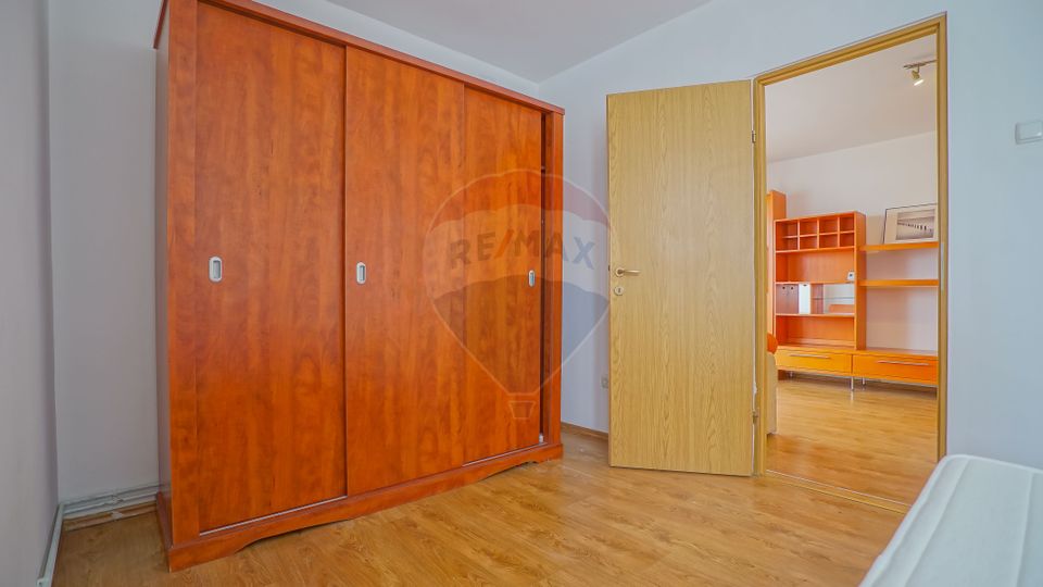 Apartament cu 2 camere, Centrul Civic, Brasov