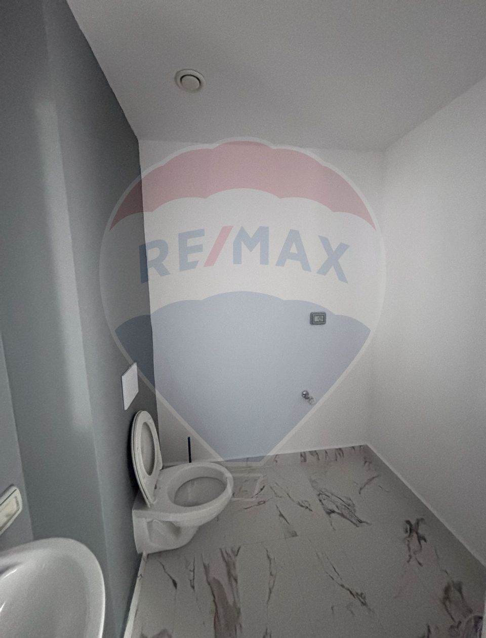 De Vanzare Apartament 3 camere Buftea