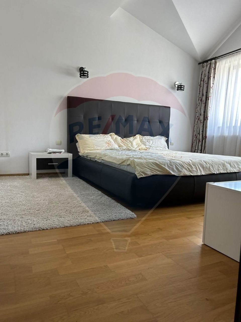 4 room House / Villa for sale