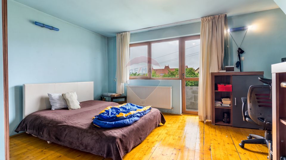 6 room House / Villa for sale, Central area