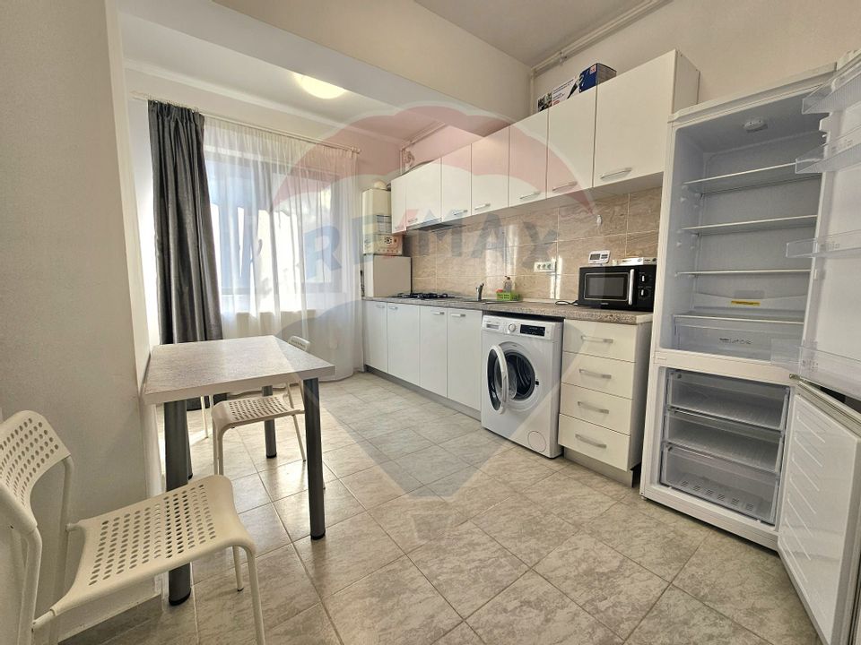 Apartament cu 2 camere de închiriat în zona Campus Constanta