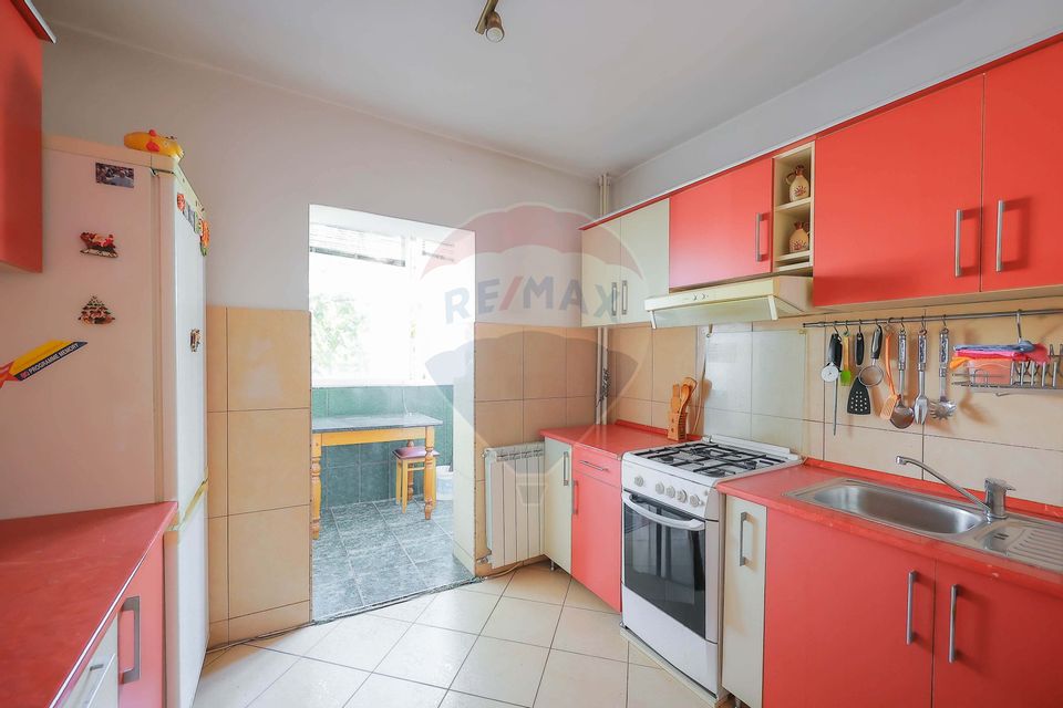 Apartament 3 Camere, Zonă Fără Trafic/Liniștită, Dragoș Vodă, Vânzare