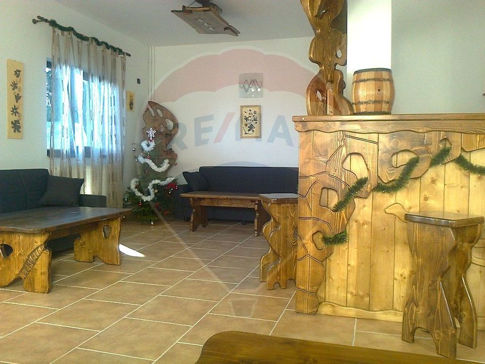 16 room Hotel / Pension for rent