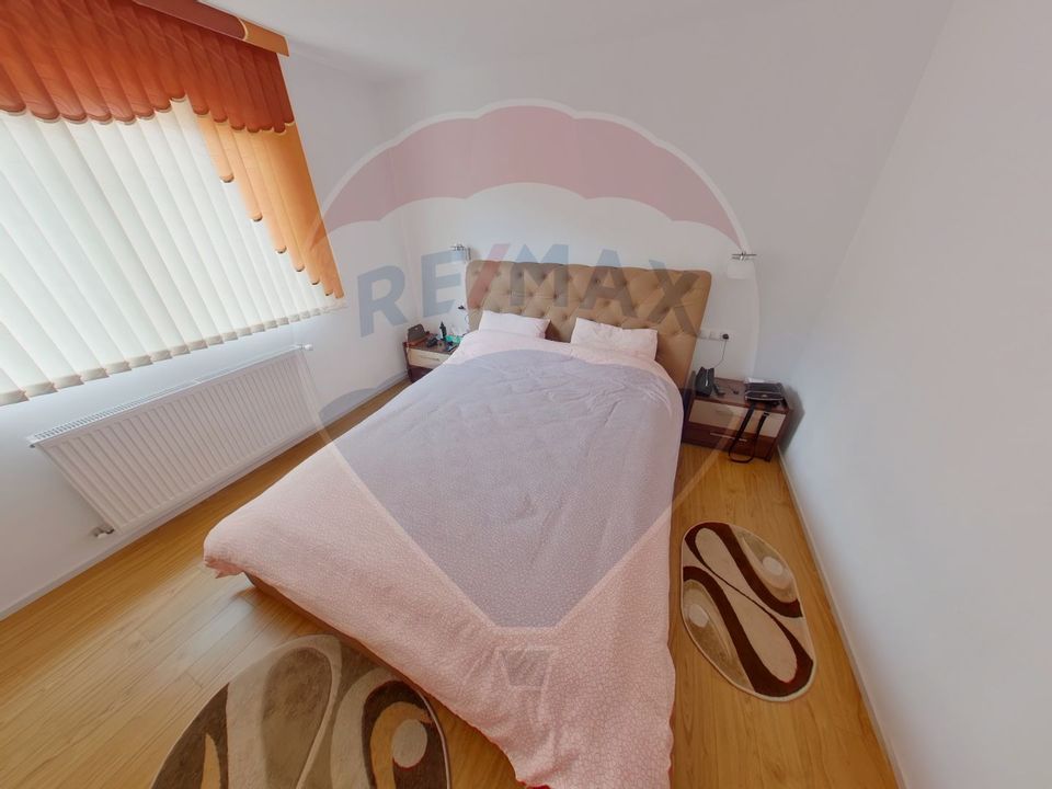 Casă / Vilă cu 5 camere de vânzare