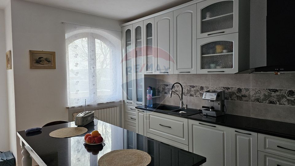 Casă / Vilă de lux, Scheia, Suceava