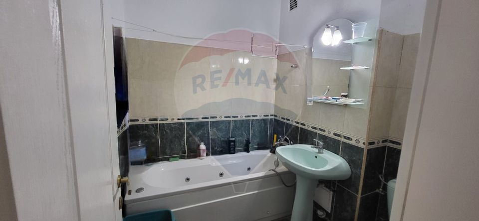 4 room Apartment for rent, Malul Muresului area