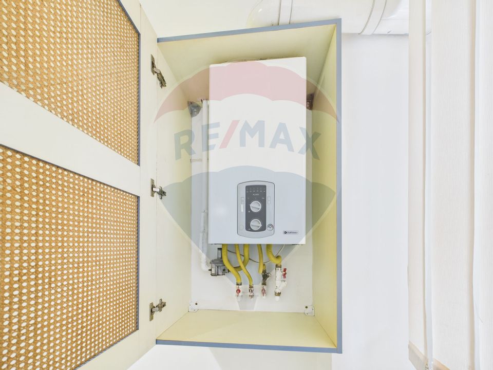 Apartament cu 2 camere spatios in zona Drumul Taberei/Plaza Mall