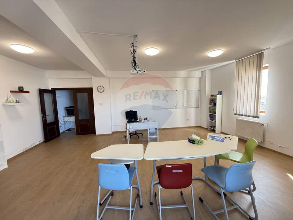 Apartament cu 3 camere de vânzare Voluntari