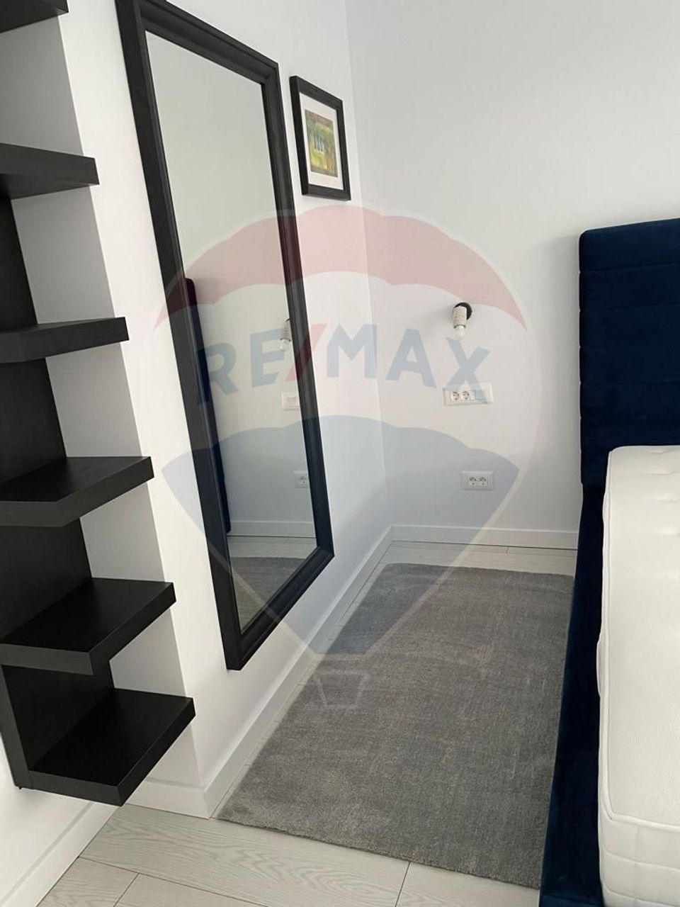 Apartament cu 2 camere de închiriat în zona 13 Septembrie