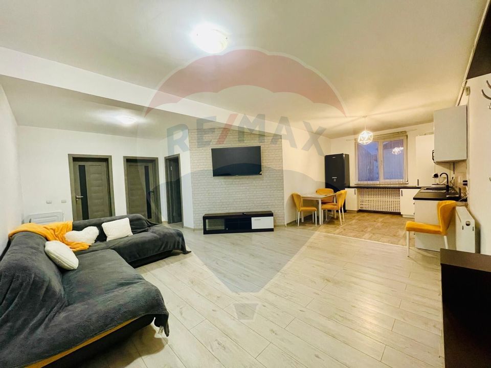 Apartament de închiriat în Sibiu - 3 camere si balcon - zona Hipodrom