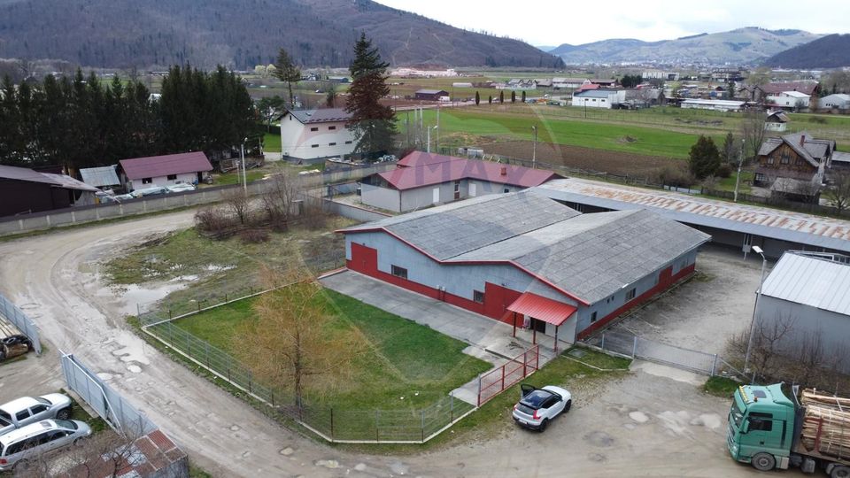 Hală industrială cu birouri si teren Gura Humorului