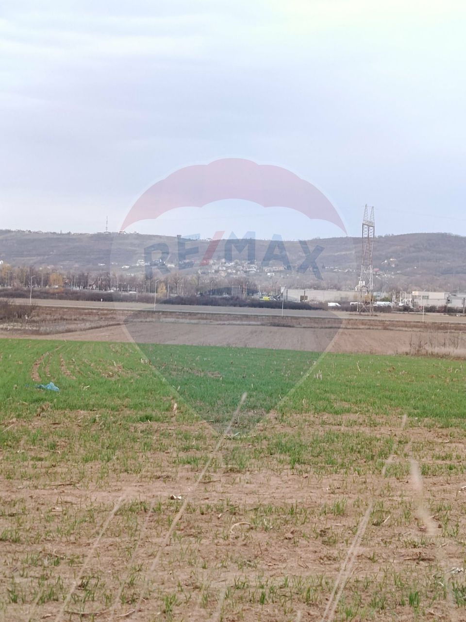 De vanzare teren 2374mp Cheriu langa Solay Events