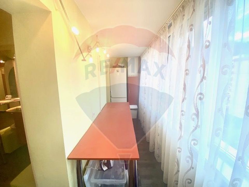 4 room Apartment for rent, Valea Cetatii area