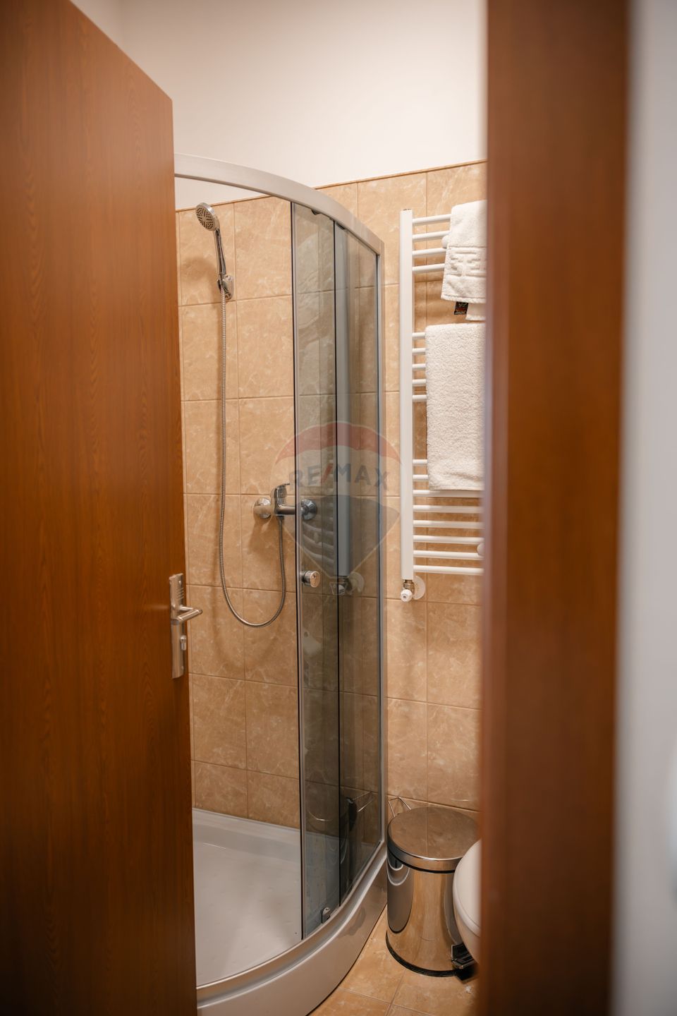 1,132sq.m Commercial Space for sale