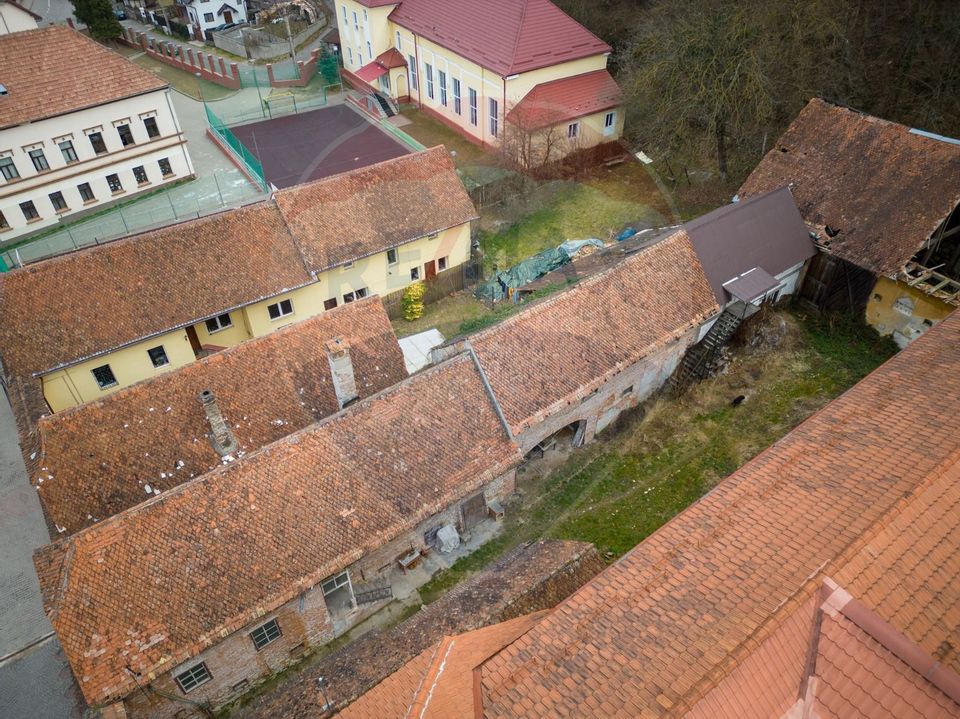 8 room House / Villa for sale, Central area