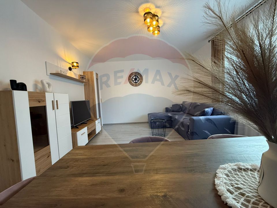 Apartament cu 3 camere, 2 bai și loc de parcare