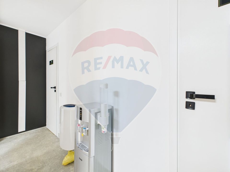 72sq.m Commercial Space for sale, Centrul Civic area