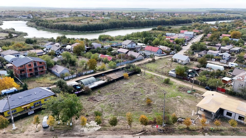 Vand teren intravilan Petrachioaia la pret excelent