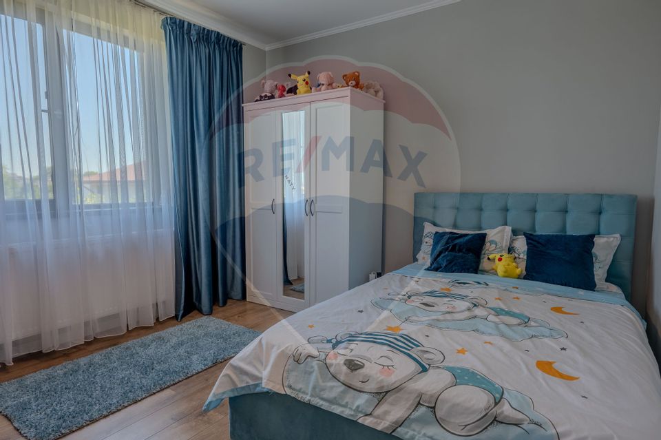 Casă individuală P+1+M mobilată, utilată - Dragomirești Deal