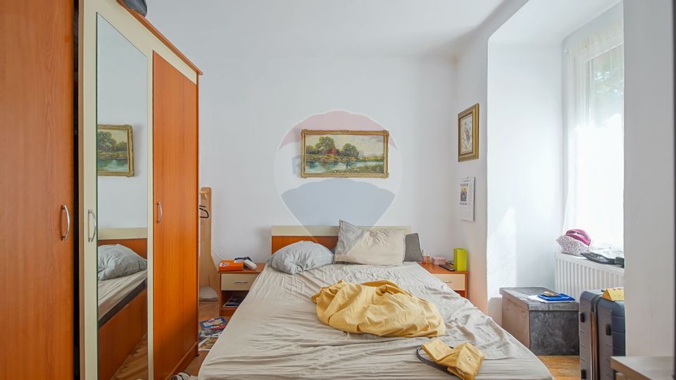 5 room Apartment for sale, Central area