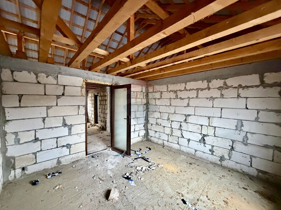 5 room House / Villa for sale