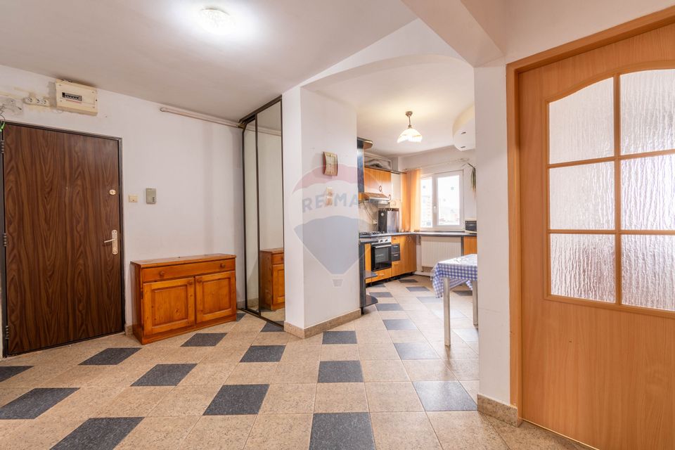 Apartament 3 camere de vanzare, Marasti