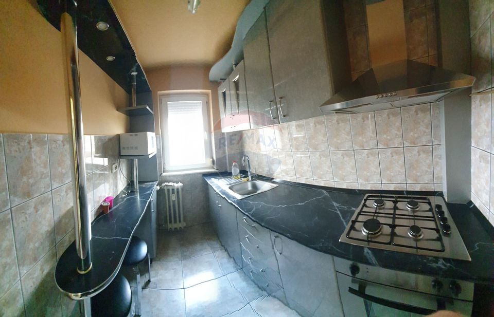 Apartament superb cu 3 camere de vânzare în zona Fortuna