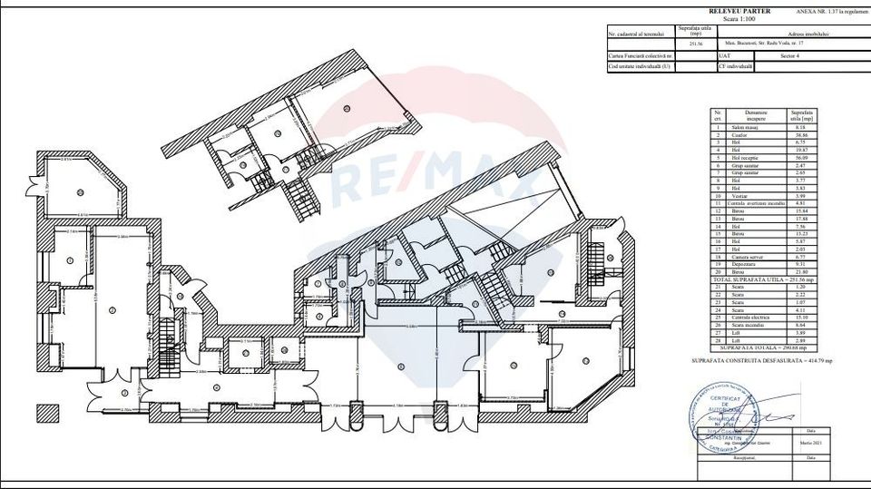 For sale in Unirii area - 1,650sqm office space