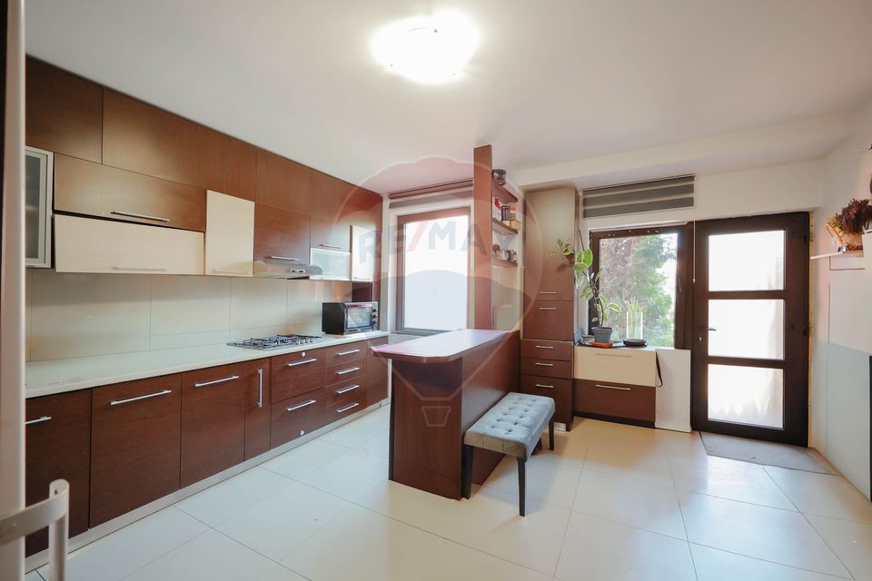 Duplex cu 3 camere de vânzare, zona Ioșia, Oradea