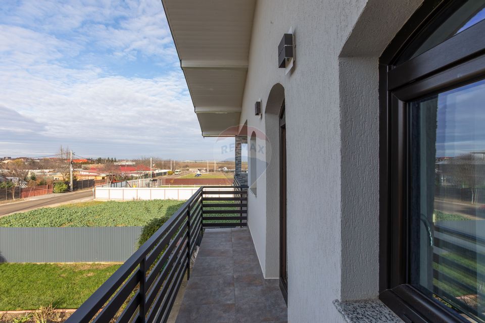 5 room House / Villa for sale