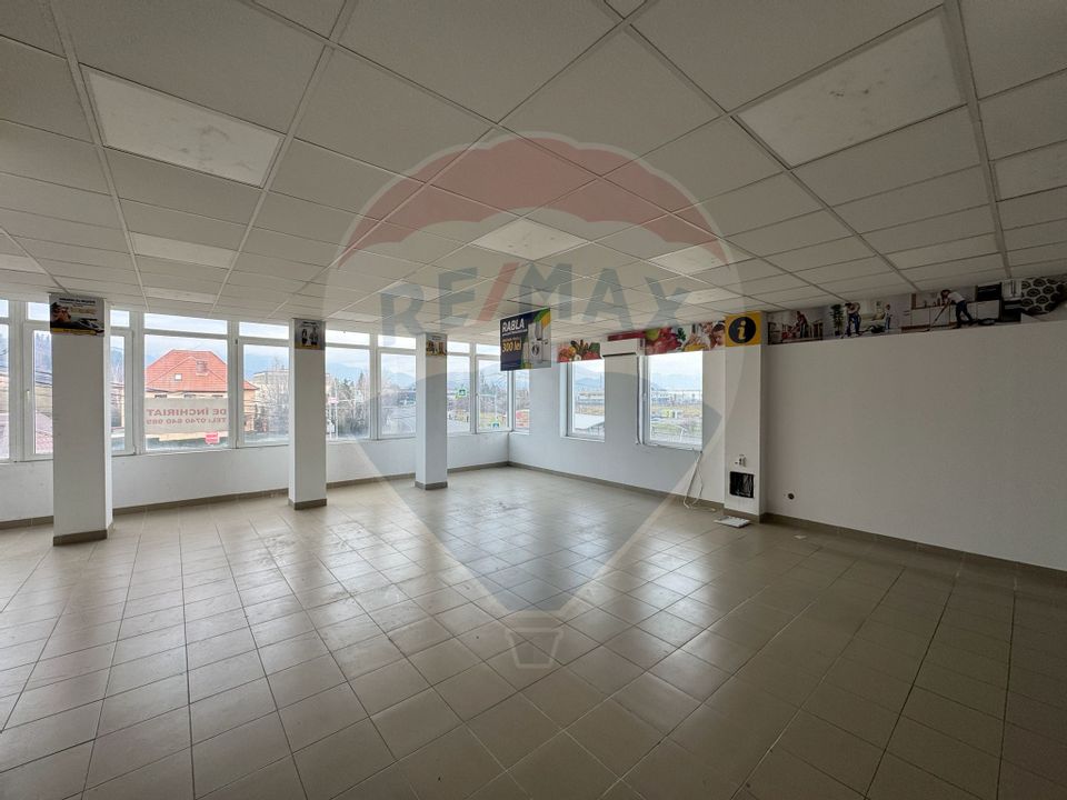 250sq.m Commercial Space for rent, Central area