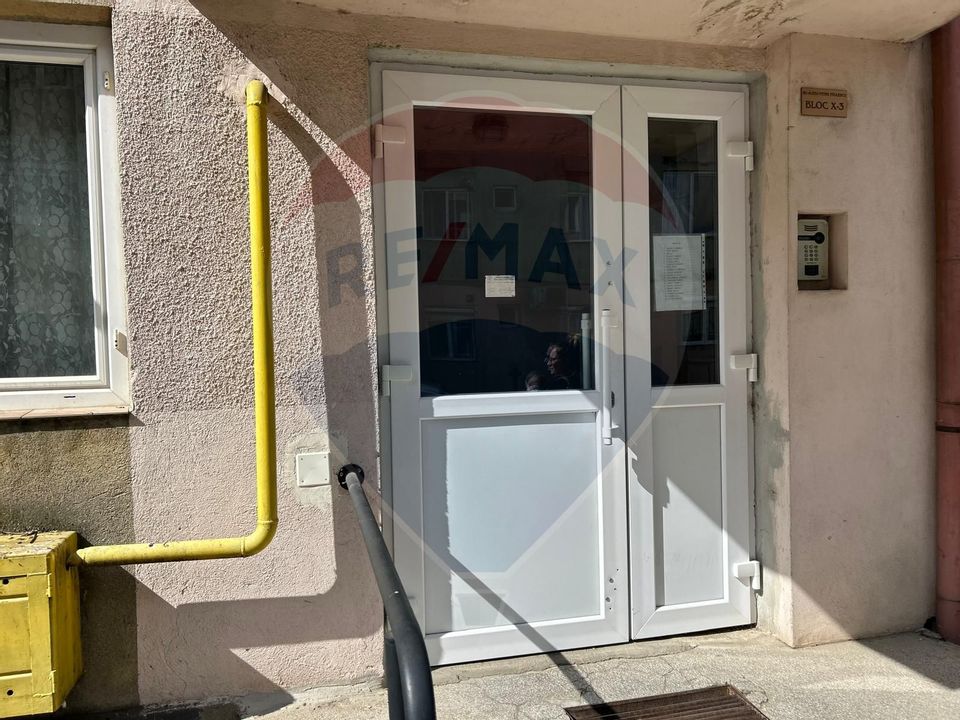 Apartament cu 2 camere de vânzare în zona Ultracentral