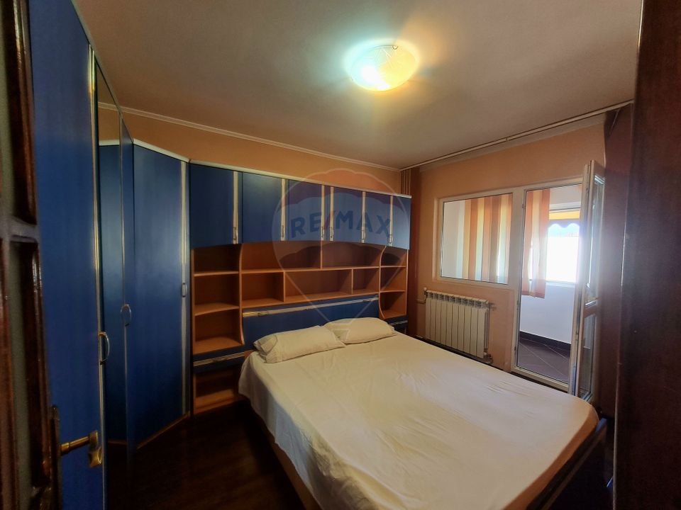 Apartament cu 3 camere de inchiriat