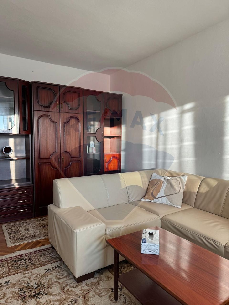 Apartament cu 2 camere de închiriat în zona Aurel Vlaicu
