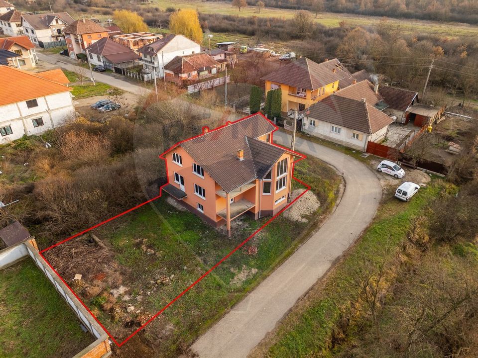 6 room House / Villa for sale, Sud-Est area