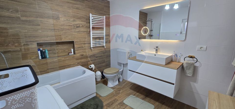 6 room House / Villa for sale