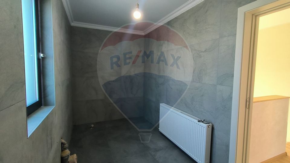 4 room House / Villa for sale, Port area