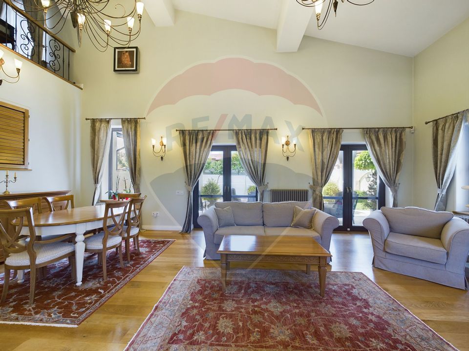 Unique Opportunity: Luxury House with Pool and Premium Finishes