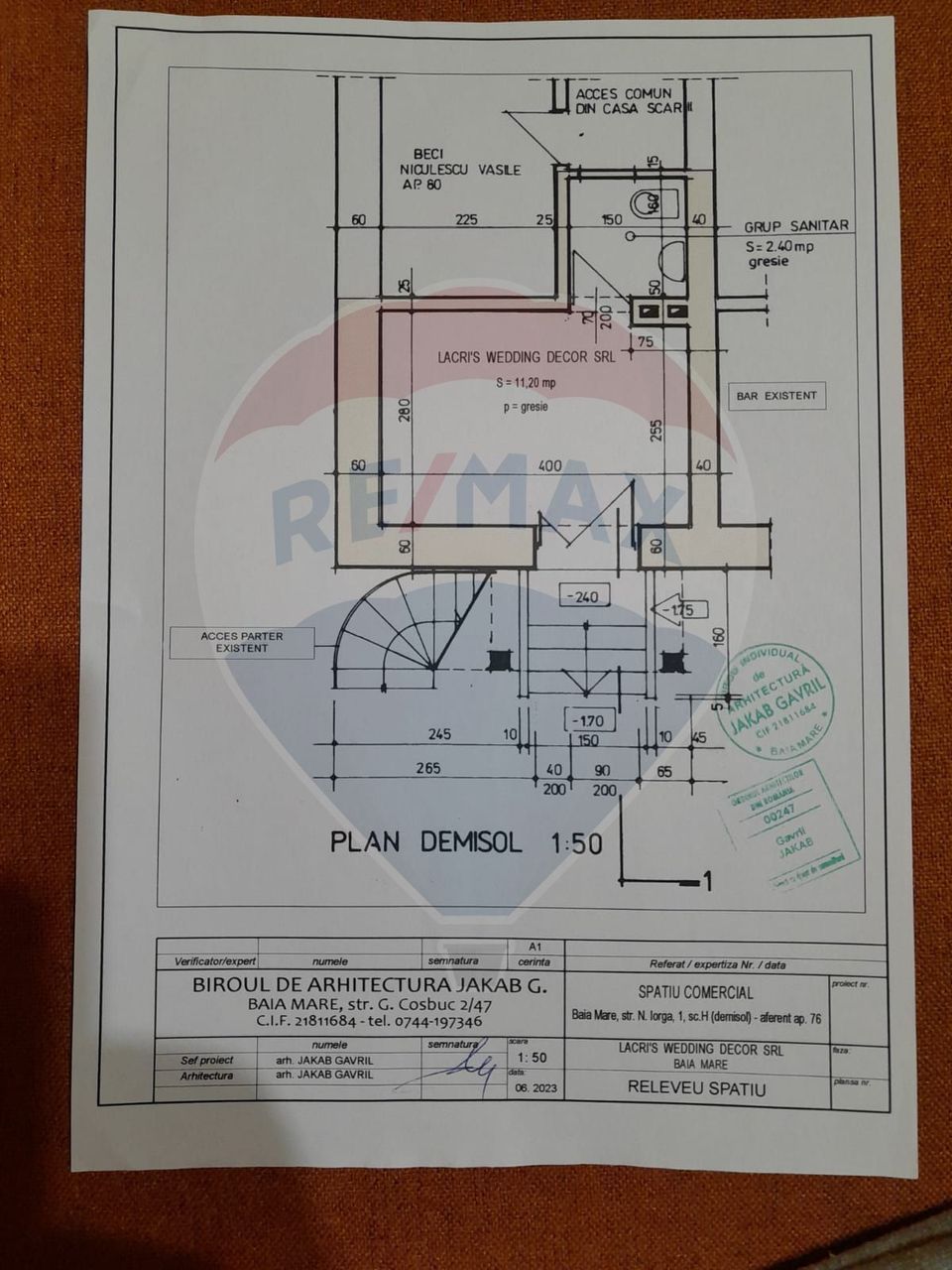 13.6sq.m Commercial Space, Ultracentral area
